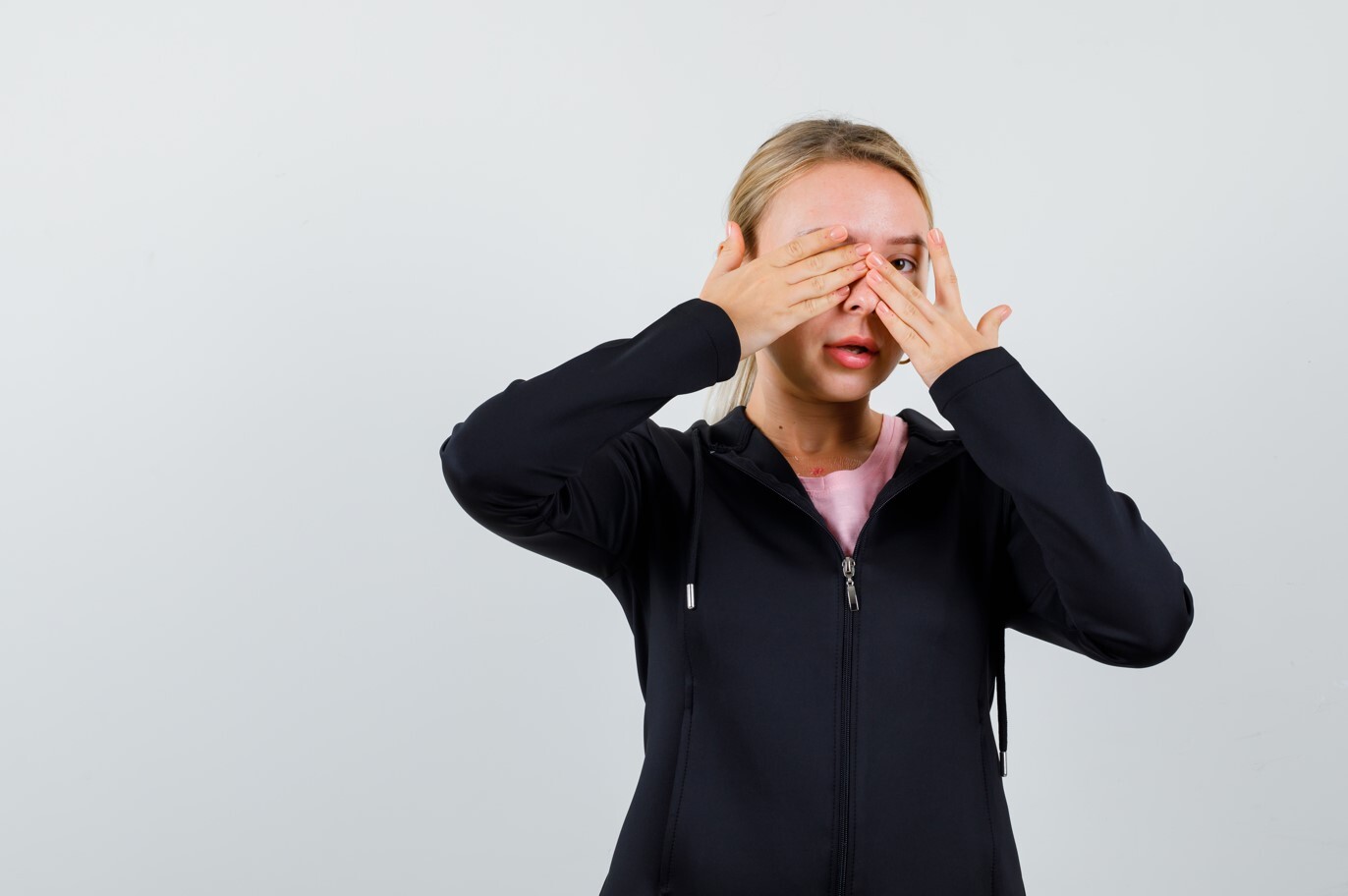 Gözde Işık Çakması Nedir ve Neden Olur?